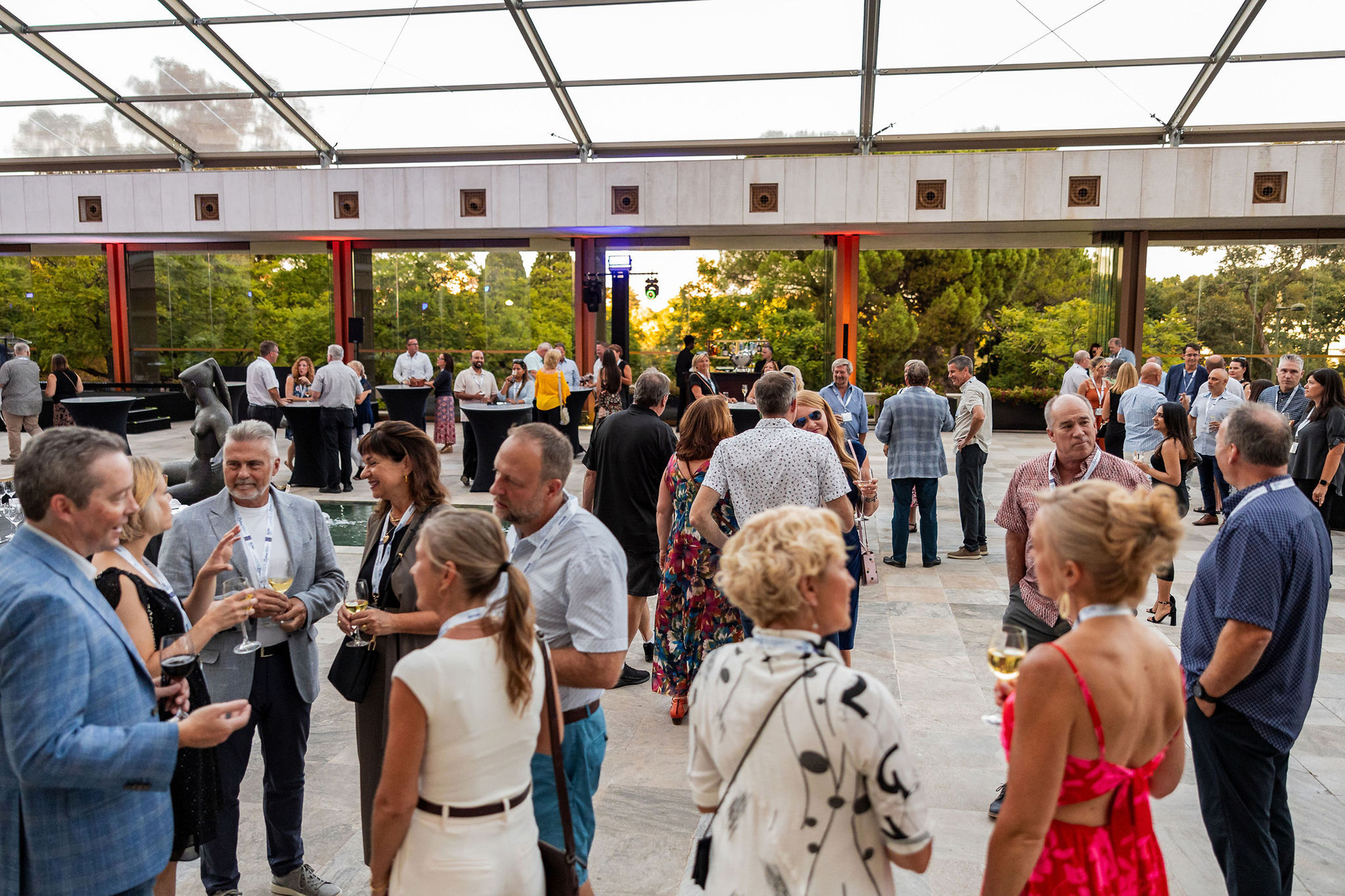<a class='button-link' download href='http://ecao.joeyai.cloud/wp-content/uploads/2025/02/ECAOLisbon24-arrivaldinnerandcocktail-165.jpg'>Download</a>