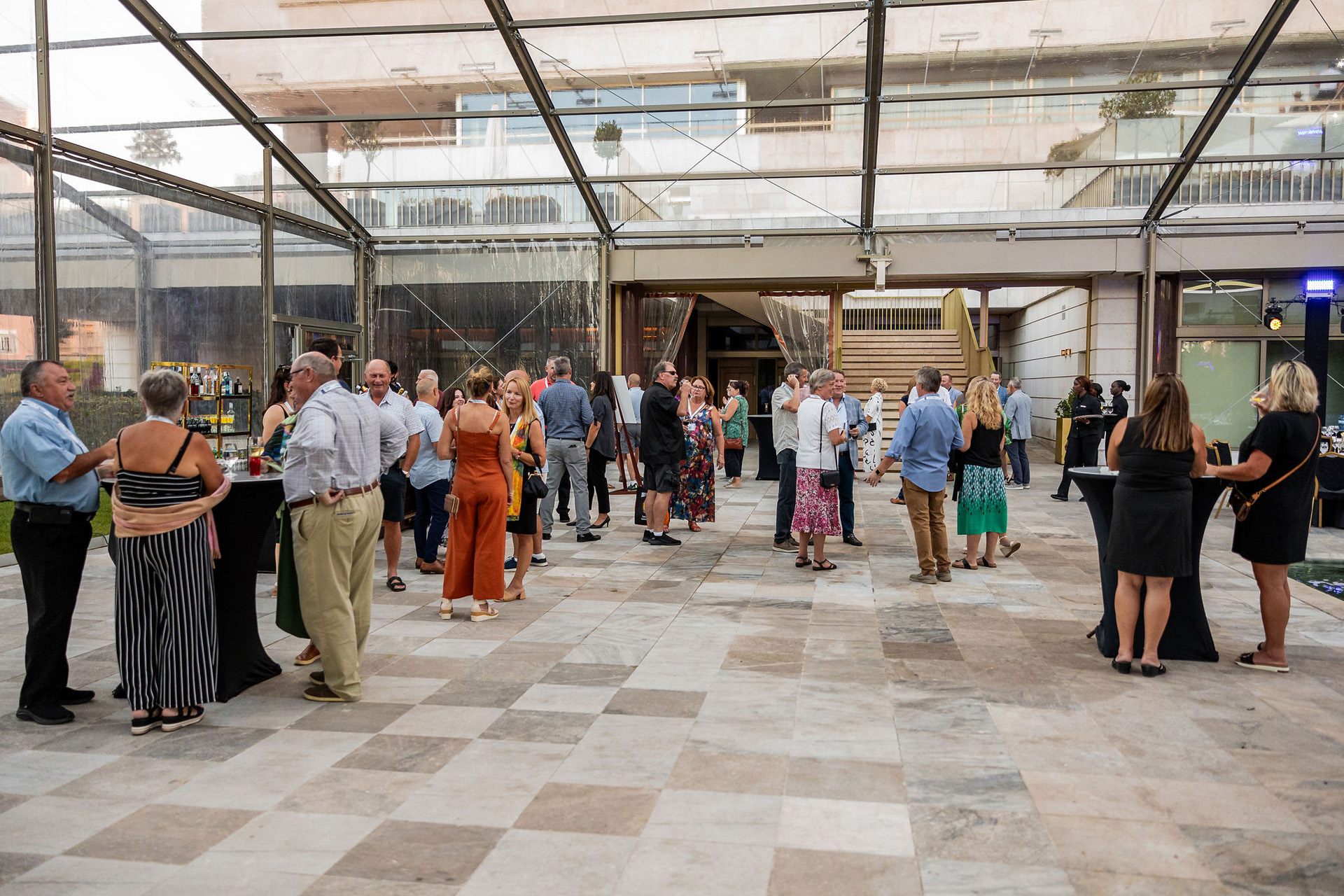 <a class='button-link' download href='http://ecao.joeyai.cloud/wp-content/uploads/2025/02/ECAOLisbon24-arrivaldinnerandcocktail-166.jpg'>Download</a>
